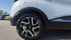 Renault Captur 0.9 TCE 90 Iconic 5dr Petrol Hatchback